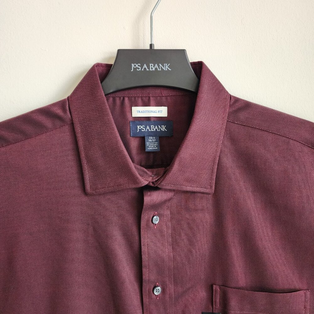 18.5 36/37 Red Wine Dress Shirt Traditional Fit Dark Jos A Bank New Solid Mens - Picture 6 of 16